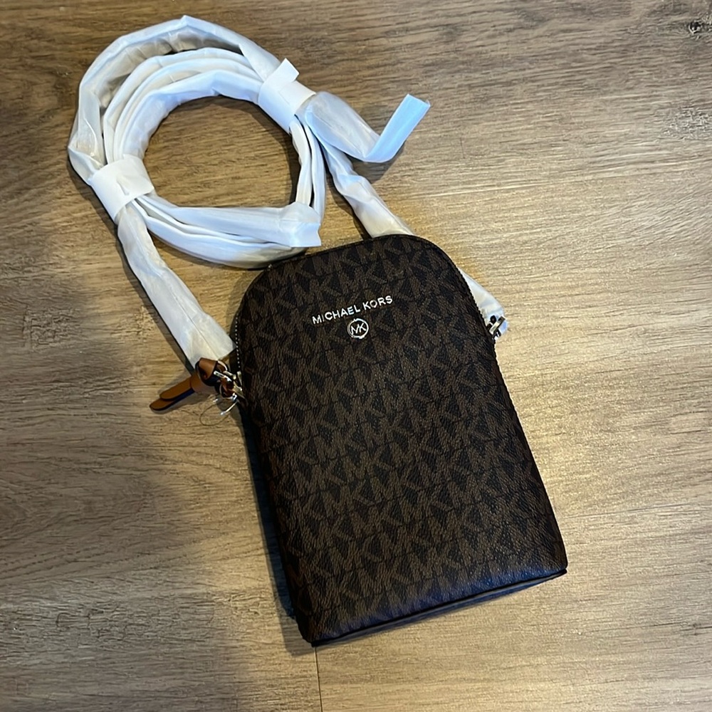*NWT* Michael Kors Mini Cross Body Bag